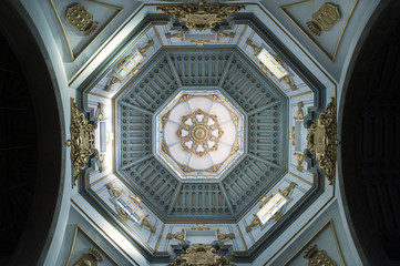 Obraz premium Abstract interior view of the dome of Basilica de Nuestra Senora de la Candelaria, place of pilgrimage and shrine of Black Madonna, patron saint of Canary Islands, situated in Candelaria, Tenerife