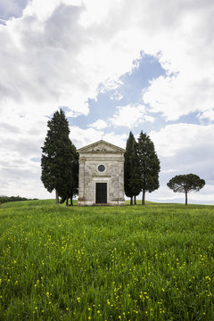 Madonna di Vitaleta Chapel, near Pienza, Val d`Orcia, province of Siena, Tuscany, Italy, UNESCO World Heritage