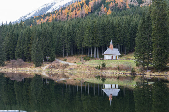 Small chapel between the forest and lake Ingering