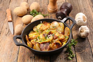 baked potato with garlic and herbs