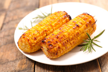 grilled corn cob