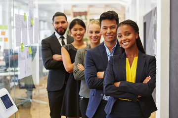 Erfolgreiches multikulturelles Start-Up Team