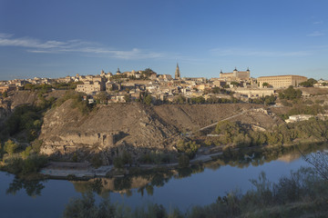 Fototapeta na wymiar Old town Toledo and its reflection in river Tajo, Spain