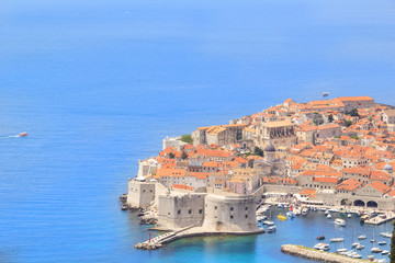 Fototapeta na wymiar Beautiful view of the historic city of Dubrovnik, Croatia on a sunny day.