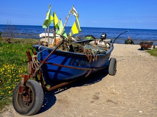 Fototapeta na wymiar Fishing boats on the beach
