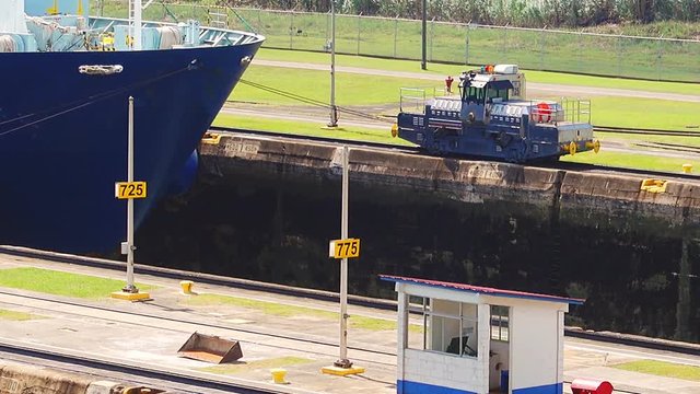 Panama 01/11/17:big ship goes into panama canal close up