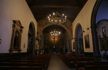 Fototapeta na wymiar Interior de la Iglesia de San Francisco de Asís, Las Palmas (Gran Canaria