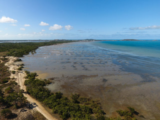 Luftbild mit Inselblick aufs Meer - Teil 1