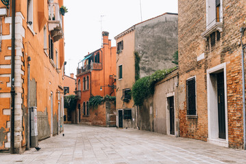 Fototapeta na wymiar tourist routes of the old Venice