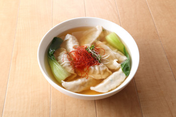 スープ餃子