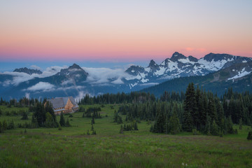 Fototapeta na wymiar Sunrise Visitor Center near Mount Rainier in Washington State 