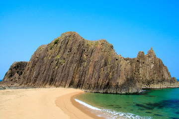 丹後半島の立岩