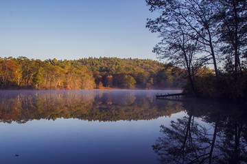 Fototapeta na wymiar Autumn Reflections, Houghton's Pond, Milton MA