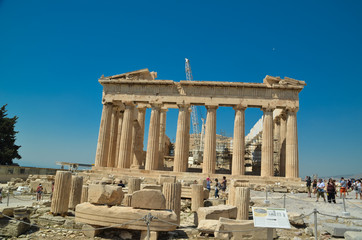Obraz premium parthenon in Athens greece ancient monuments caryatids