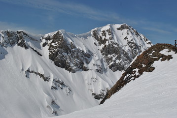 Гора в снегу 