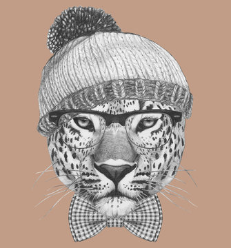 Portrait of  Hipster Leopard with hat, glasses and bow tie. Hand-drawn illustration. 