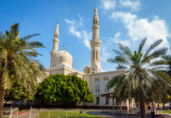 Fototapeta na wymiar Jumeirah Mosque