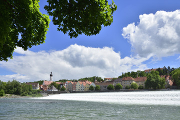 Landsberg am Lech mit seinen Staustufen