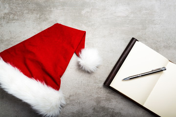 Writing down christmas wishes