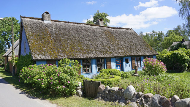 Altes buntes Fischerhaus auf der Insel Usedom