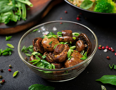 Baked mushrooms with soy sauce and herbs
