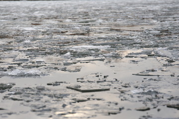 Main im Winter