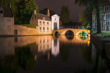 Fototapeta na wymiar Lake of Love at night in Bruges, Belgium