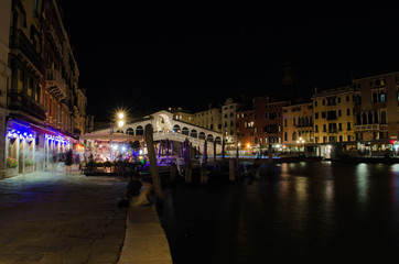 Rialto Brücke Venedig Nacht