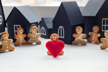 Decorative houses and gingerbread men - details of the Scandinavian interior