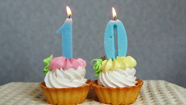 Blue candles on cupcakes, 10 years anniversary