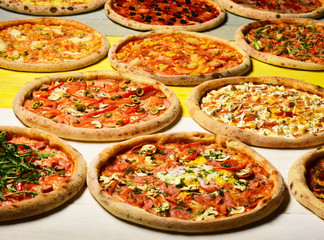 Take away food with various ingredients and crunchy edges