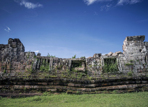 preah vihear famous ancient temple ruins landmark in cambodia