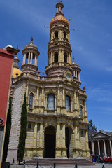 Fototapeta na wymiar templo san antonio aguascalientes mexico