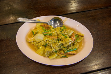 Delicious stir fried curry crab meat.