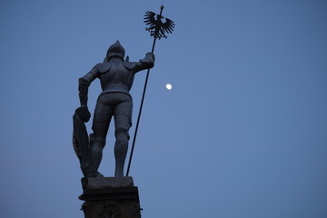 Statue