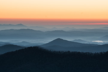 Fototapeta na wymiar Sunrise Smoky Mountains