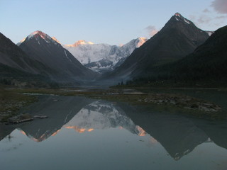 Fototapeta na wymiar Belukha (Altai)