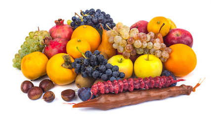Obraz na płótnie Canvas Fresh fruits isolated on a white background
