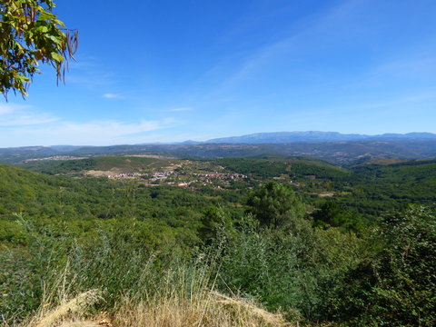 Monforte de la Sierra y Madroñal desde el aire. Paisajes en Salamanca (Castilla y Leon, España)
