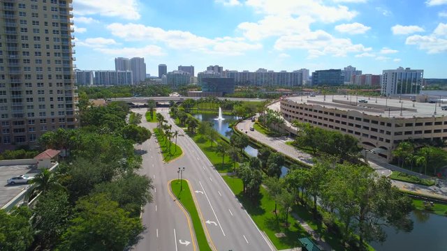 Aerialvideo Aventura Florida landscape mall road fountain causeway 4k