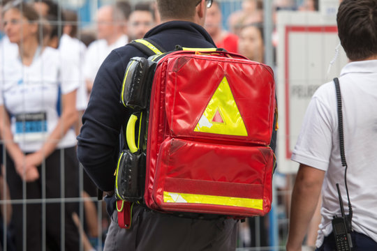 a paramedic with an aid bag
