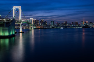 Obraz na płótnie Canvas Tokyo rainbow bridge