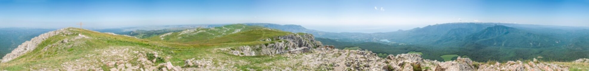 Fototapeta na wymiar Chatyrdag mountain beautiful landscape in Crimea, Russia.