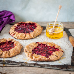 Wholemeal Plum Galettes with Honey