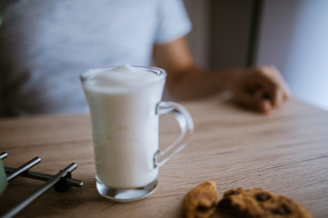 Making Latte Macchiato