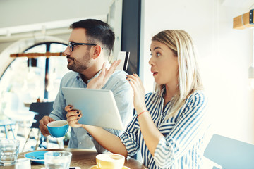 Fototapeta premium Love Couple in Cafe