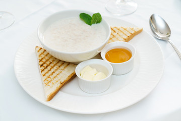porridge with butter and honey