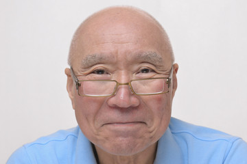 笑顔の日本人シニア