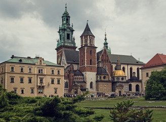 Fototapeta na wymiar Castillo y catedral de Wawel, Cracovia, Polonia