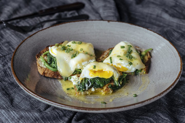 Eggs benedicts